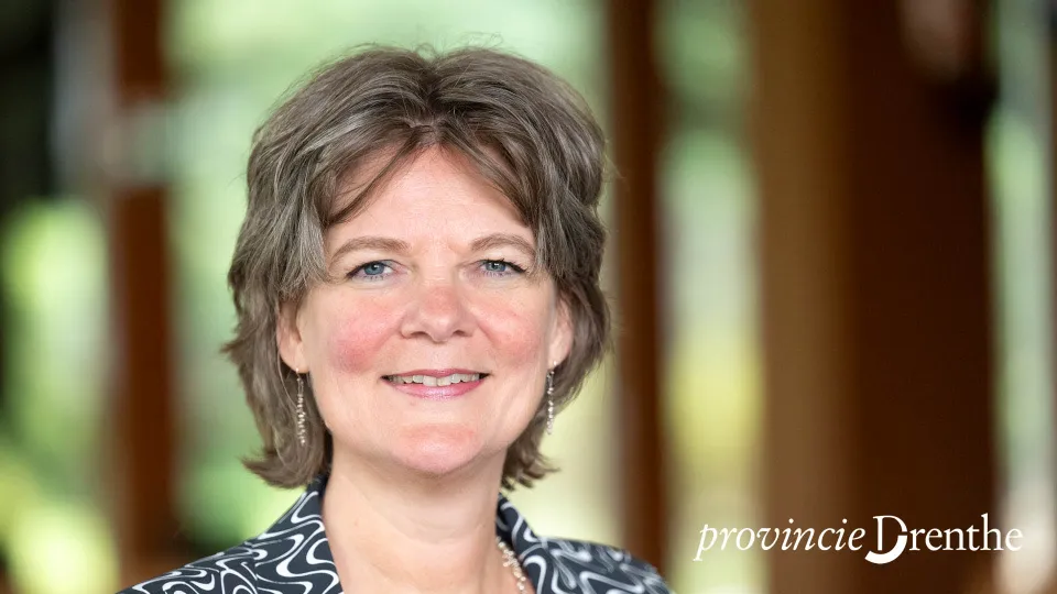 Foto Willemien Meeuwisse + logo provincie Drenthe