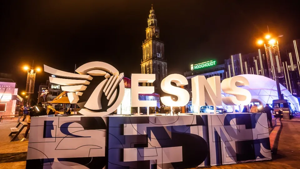 Sfeerfoto Eurosonic grote markt