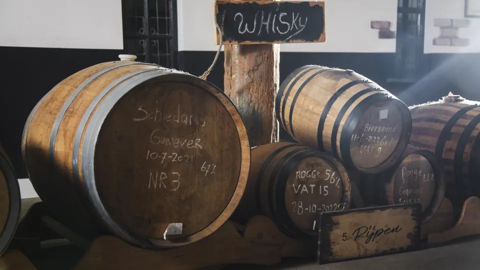 Vaten van Groninger Genever Stokerij